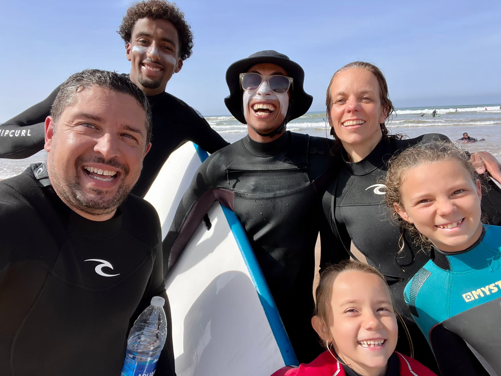 Group Surf lesson with a certified Coach